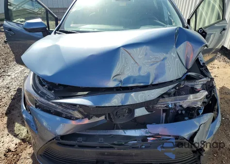 2025 Toyota Corolla Le z USA, uszkodzony, nr VIN JTDB4MEE7SJ019148